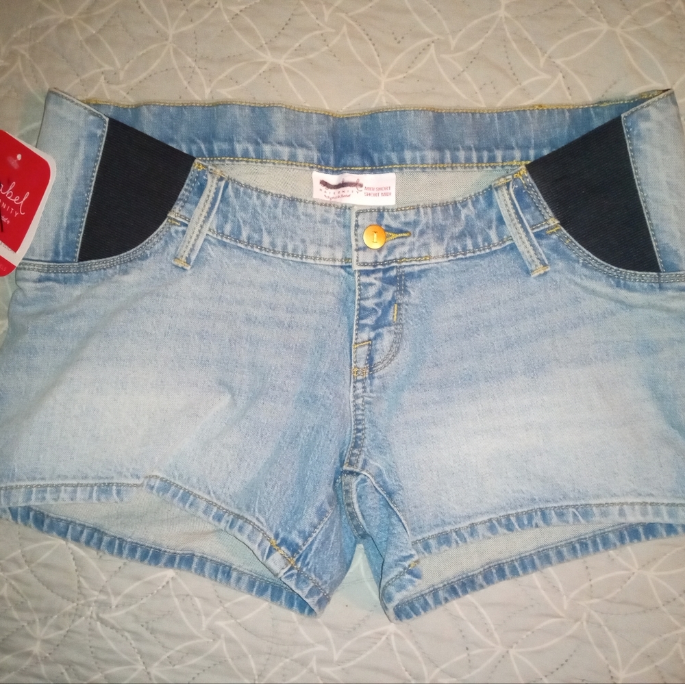 2 pairs Isabella Maternity shorts size 2